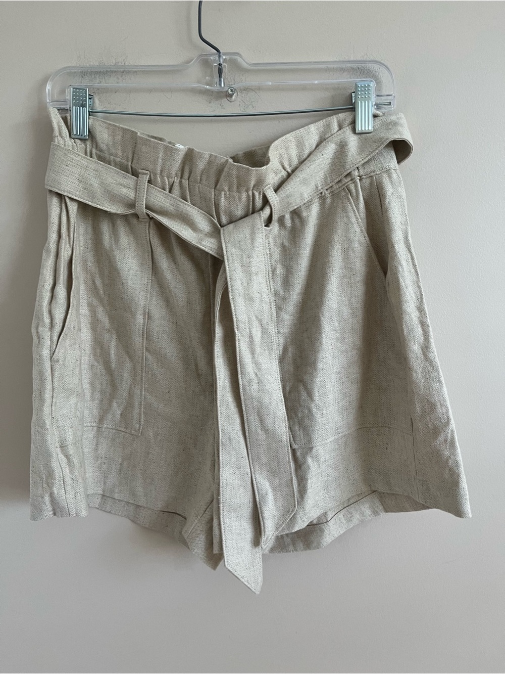 NWT-Banana Republic Factory Short, Mediium